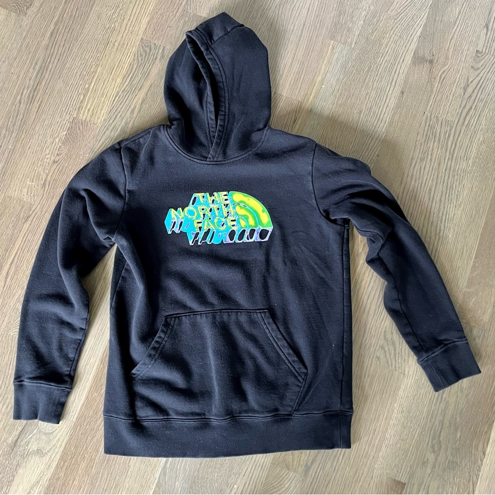 THE NORTH FACE Logo Fleece Pullover Hoodie. TNFBLK/ MLT-COLR. Size L (14-16).